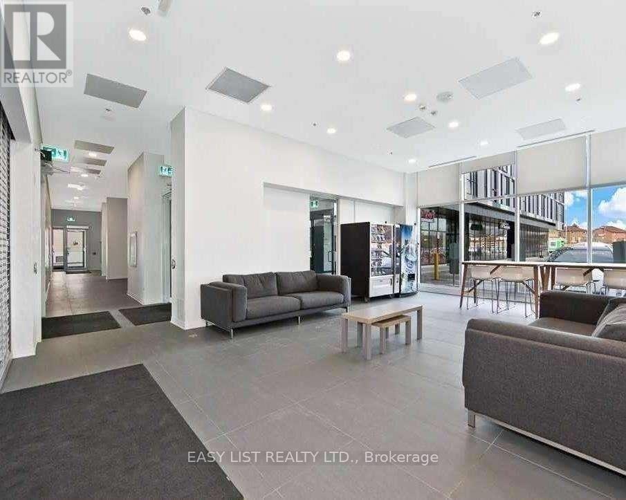 542 - 1900 Simcoe Street N Property Photo 16