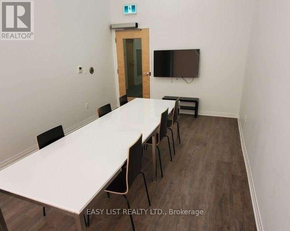 542 - 1900 Simcoe Street N Property Photo 17
