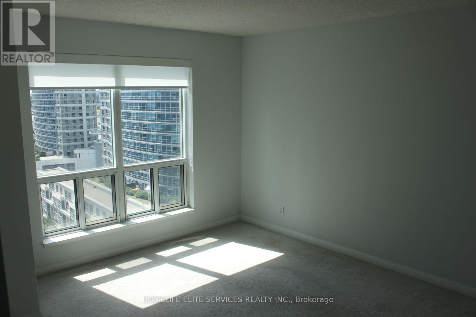 1615 - 11 LEE CENTRE DRIVE Property Photo 1