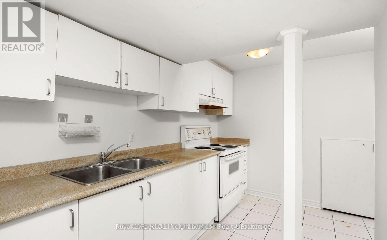 Bsmt 2 - 14 Tarsus Crescent Property Photo 8