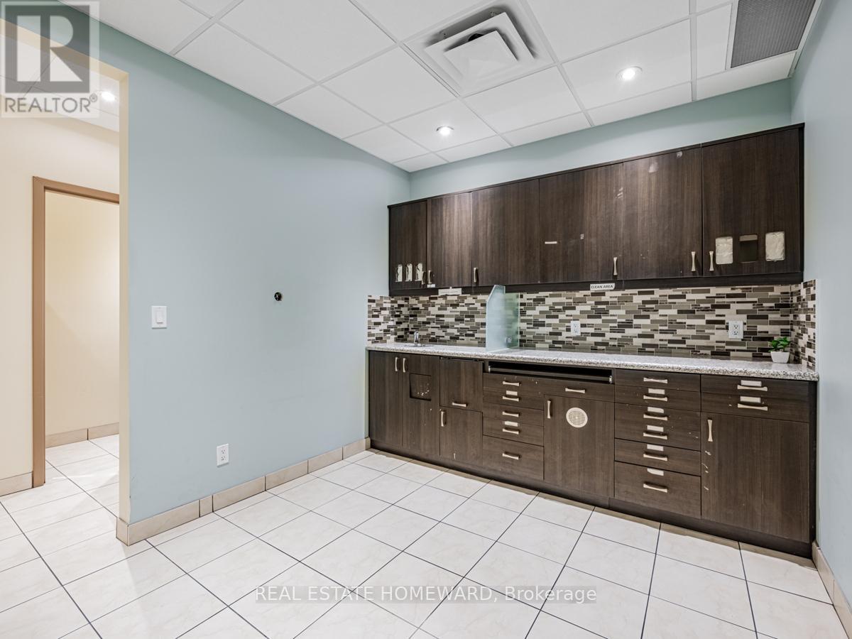 2438 Danforth Avenue Property Photo 13