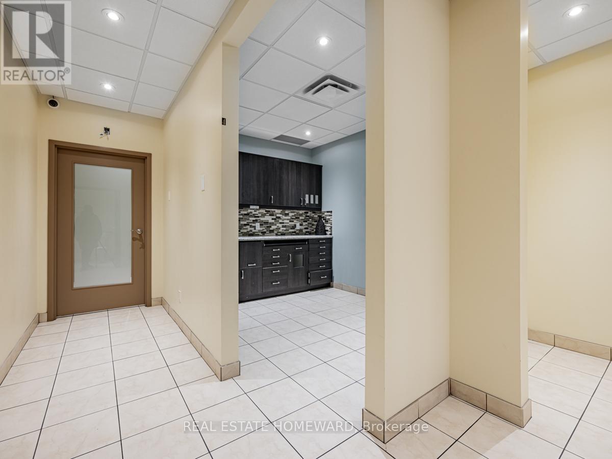 2438 Danforth Avenue Property Photo 18
