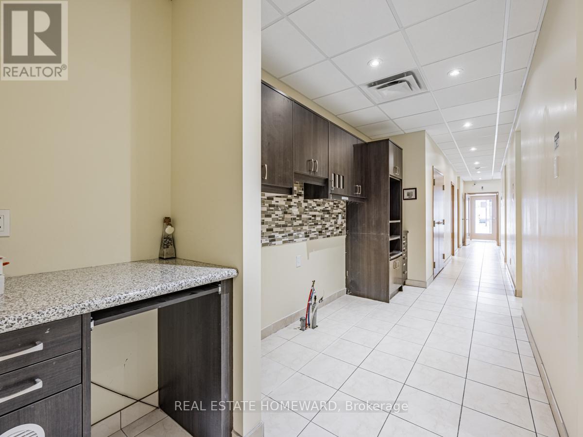2438 Danforth Avenue Property Photo 21
