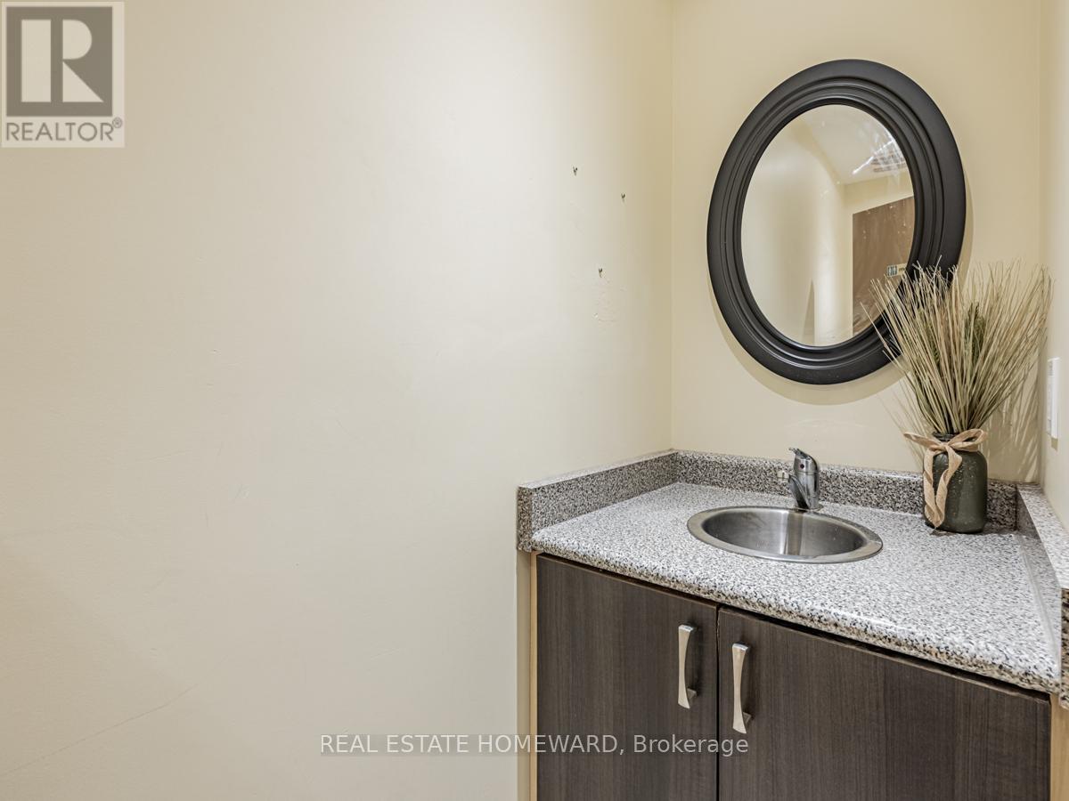 2438 Danforth Avenue Property Photo 23