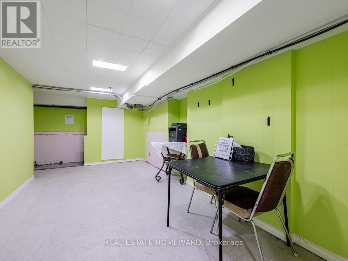 2438 Danforth Avenue Property Photo 26