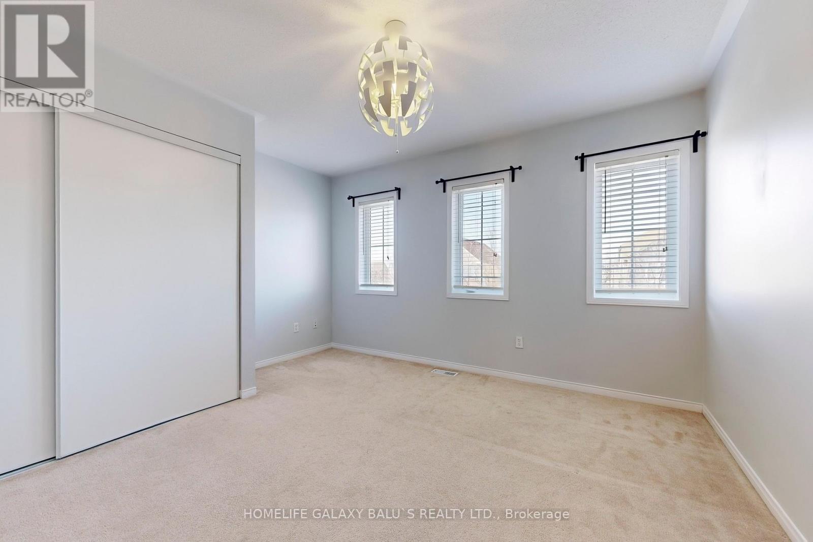 68 Mcnicol Crescent Property Photo 26