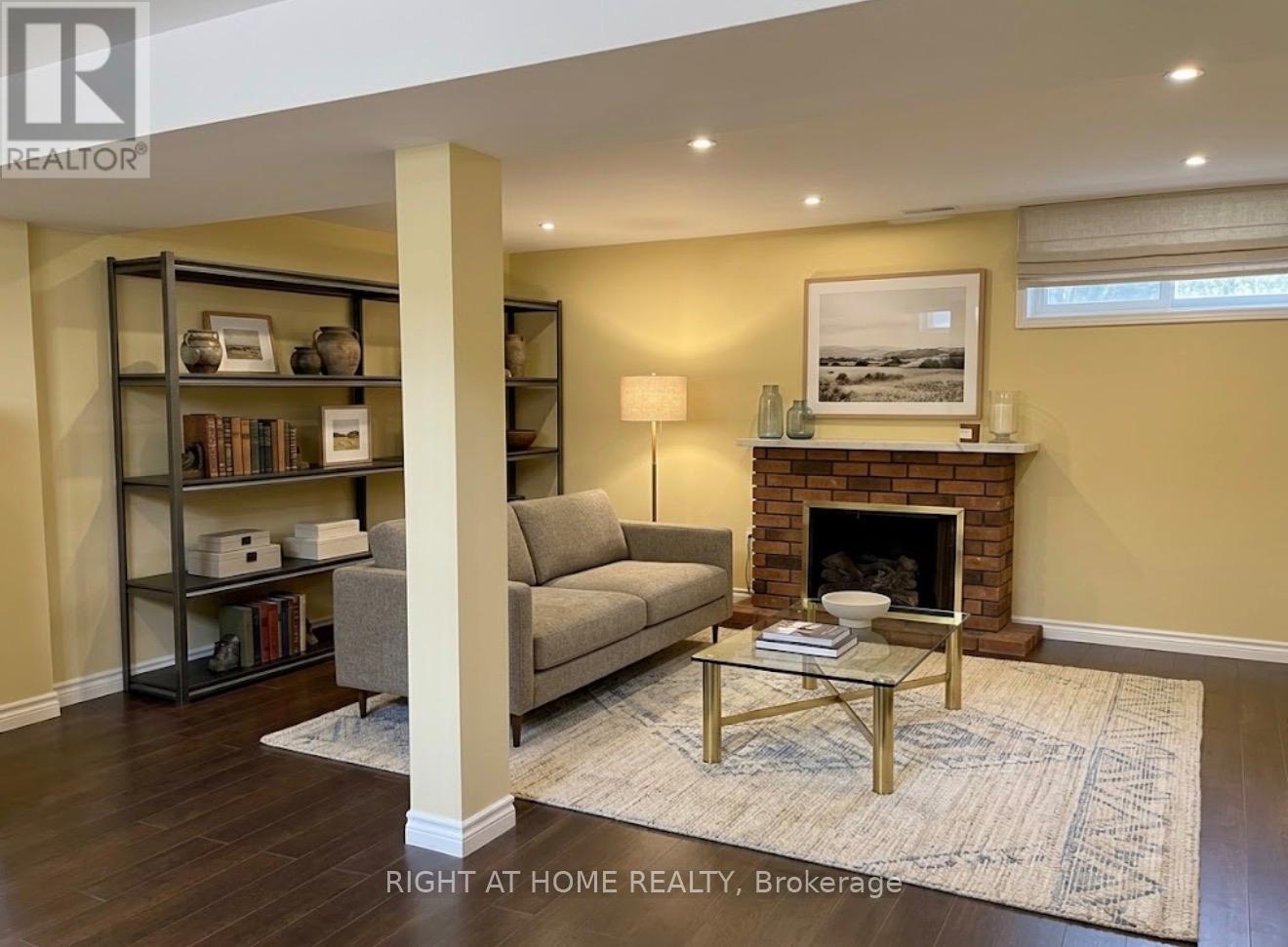 Lower - 46 Shrewsbury Square Property Photo 5
