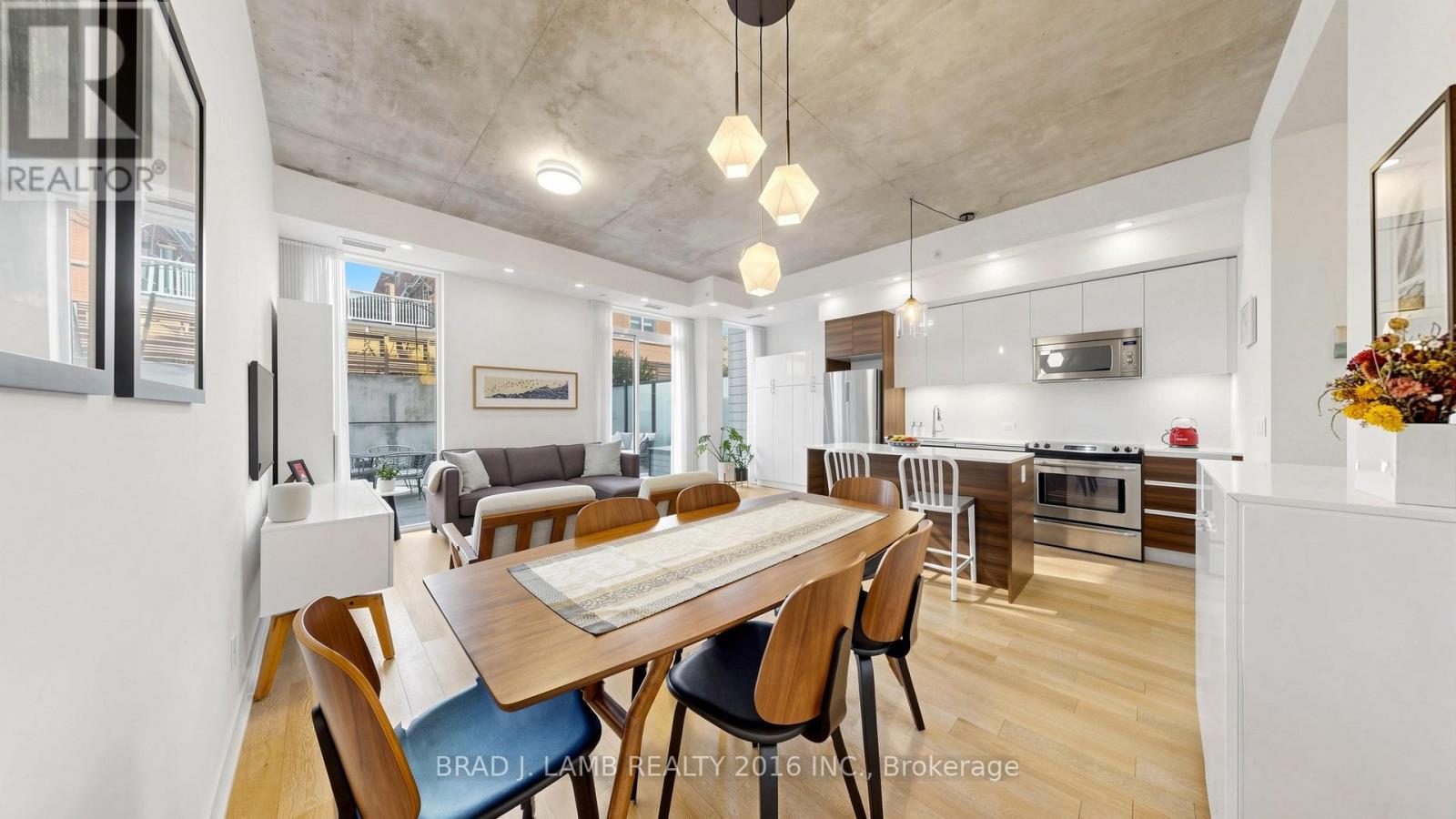 Th102 - 1238 Dundas Street E Property Photo 1