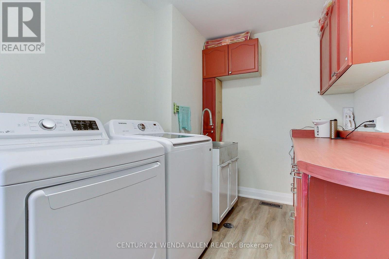 2925 Highway 2 Road Property Photo 39