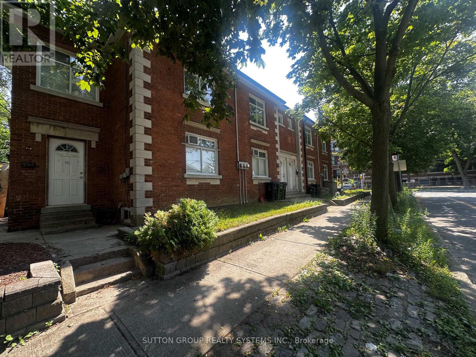 137b Chatham Avenue Property Photo 1