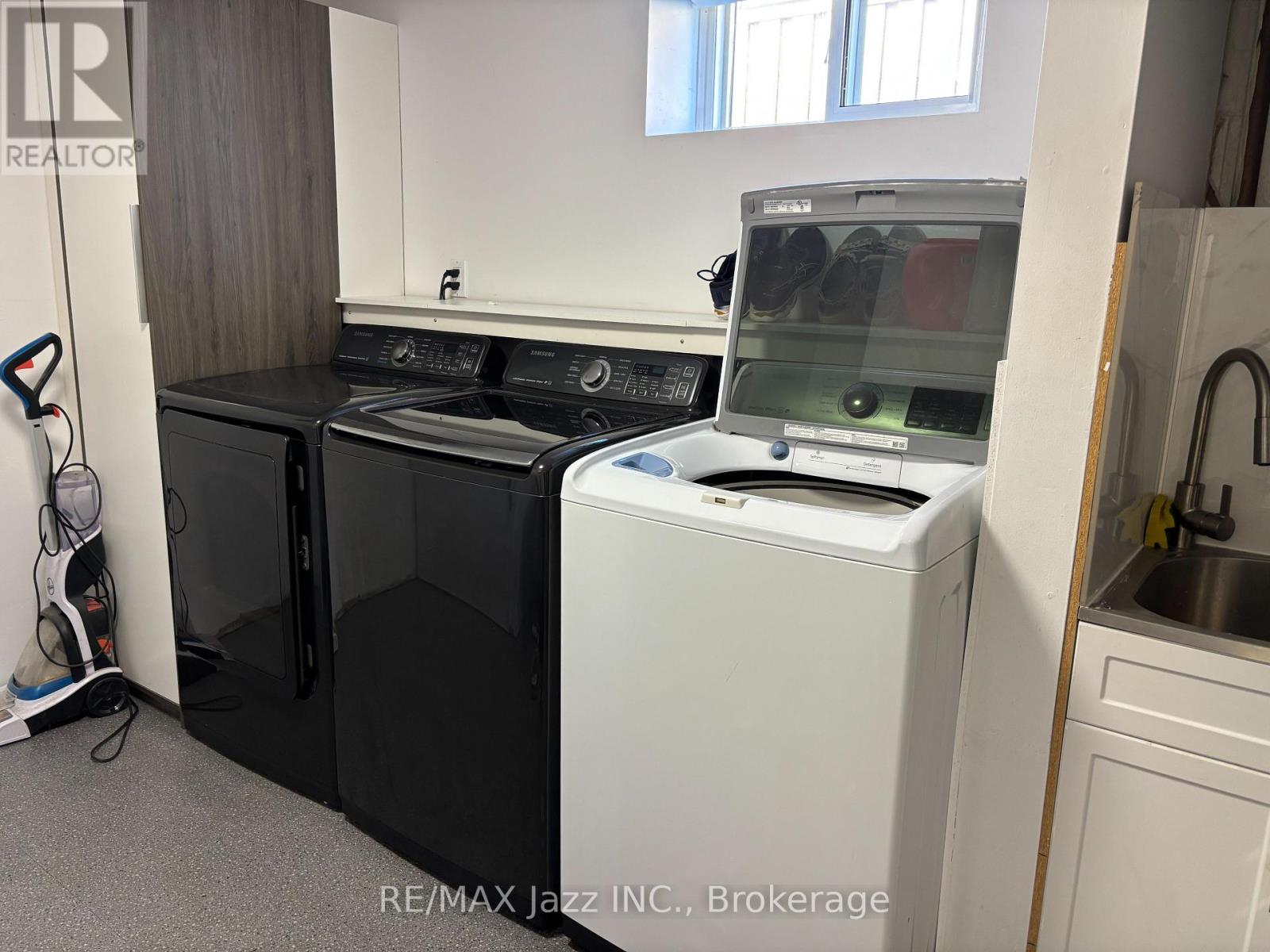 Unit 2 - 751 Phillip Murray Avenue Property Photo 15