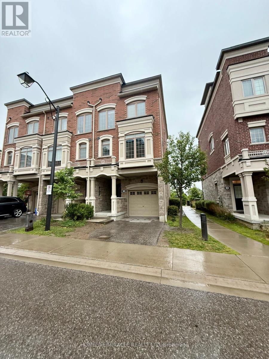 70 HARWOOD AVENUE N Property Photo 1