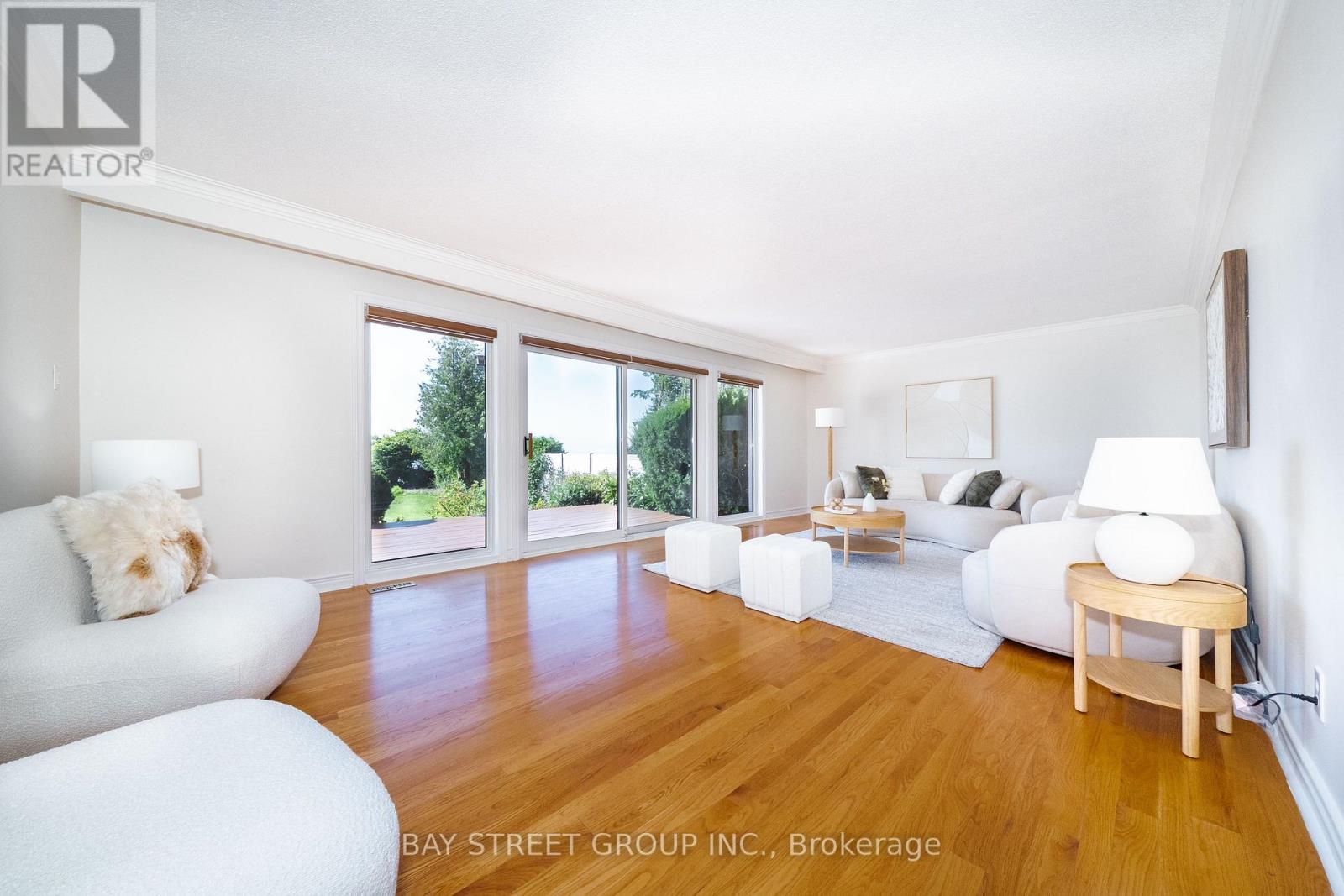 441 Guildwood Parkway Property Photo 12
