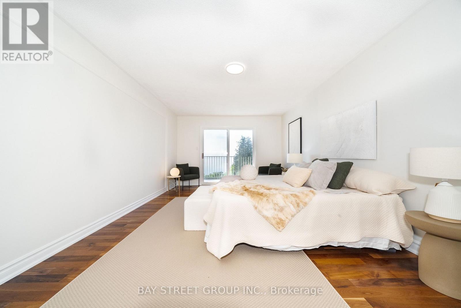 441 Guildwood Parkway Property Photo 30