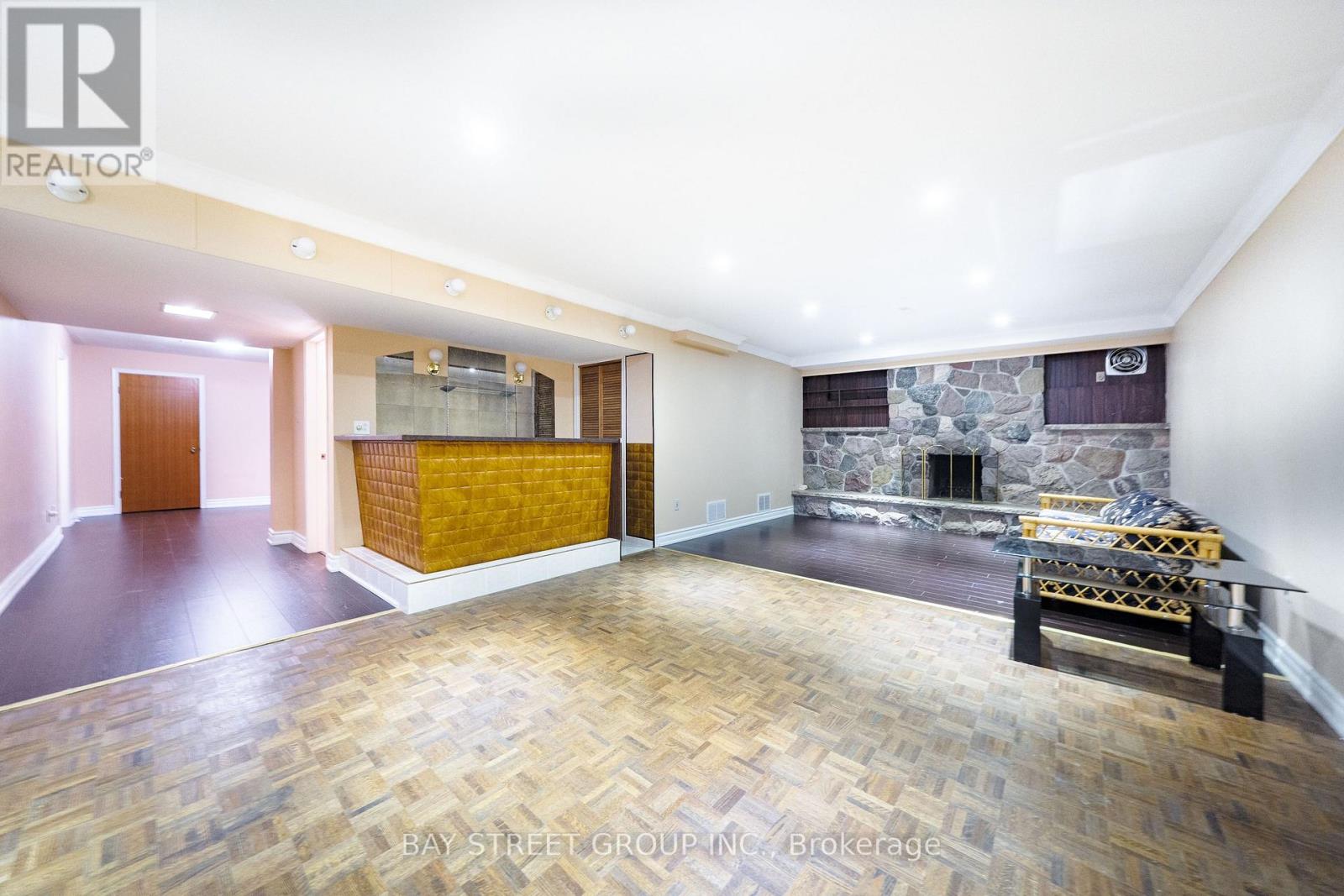 441 Guildwood Parkway Property Photo 40