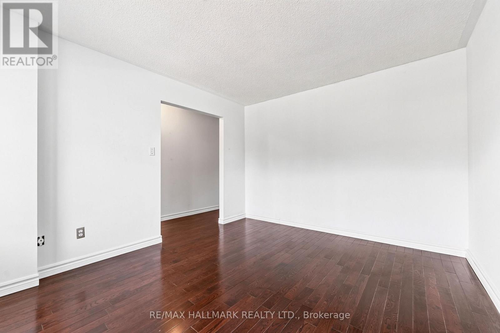 Main - 402 Kingston Road Property Photo 10