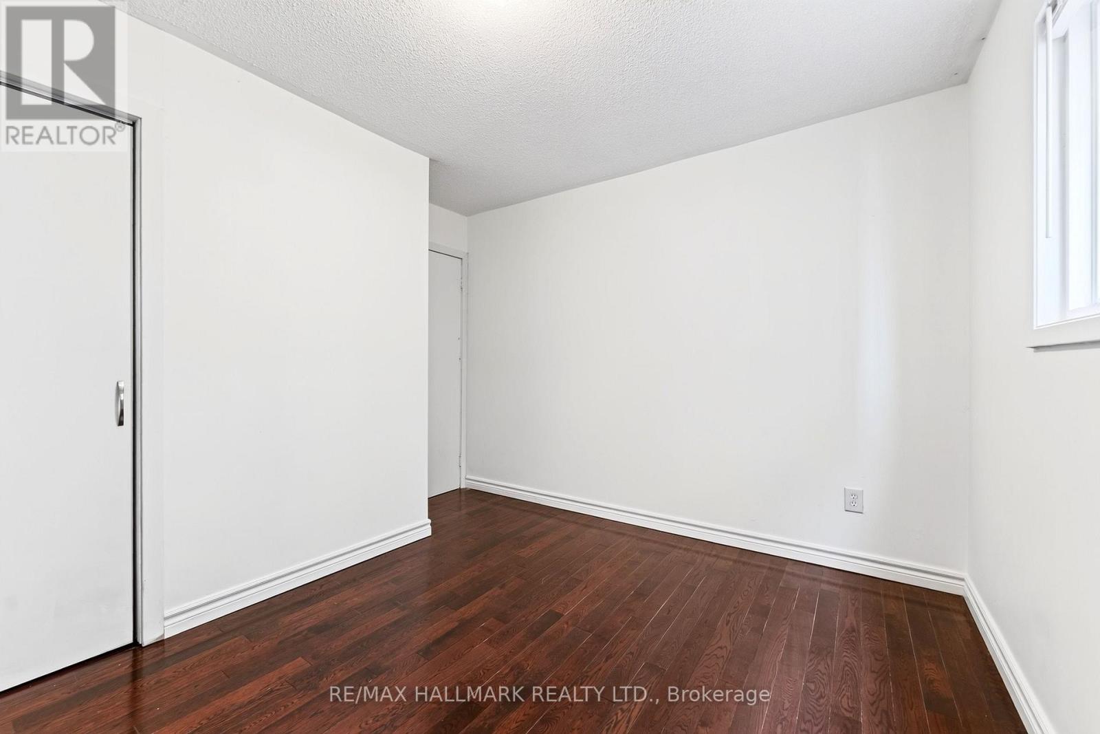 Main - 402 Kingston Road Property Photo 14