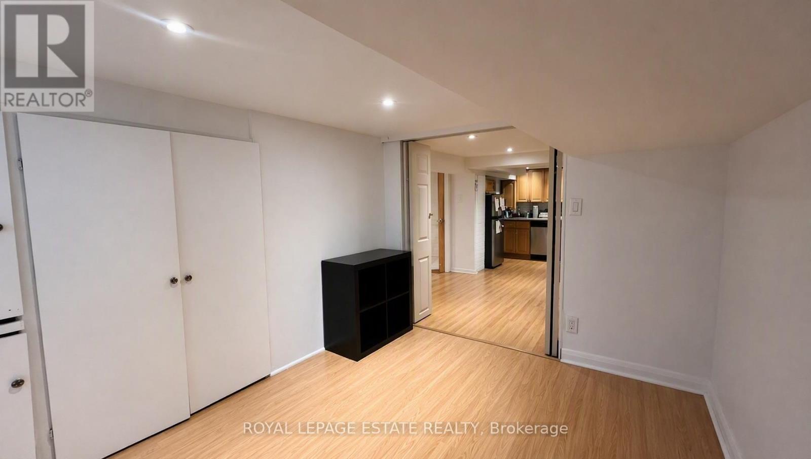 372 Victoria Park Avenue Property Photo 13