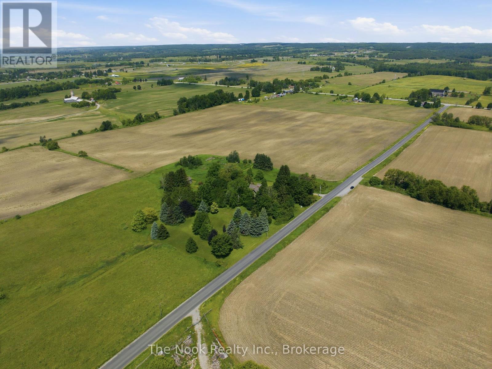 6720 Jewel Road Property Photo 4