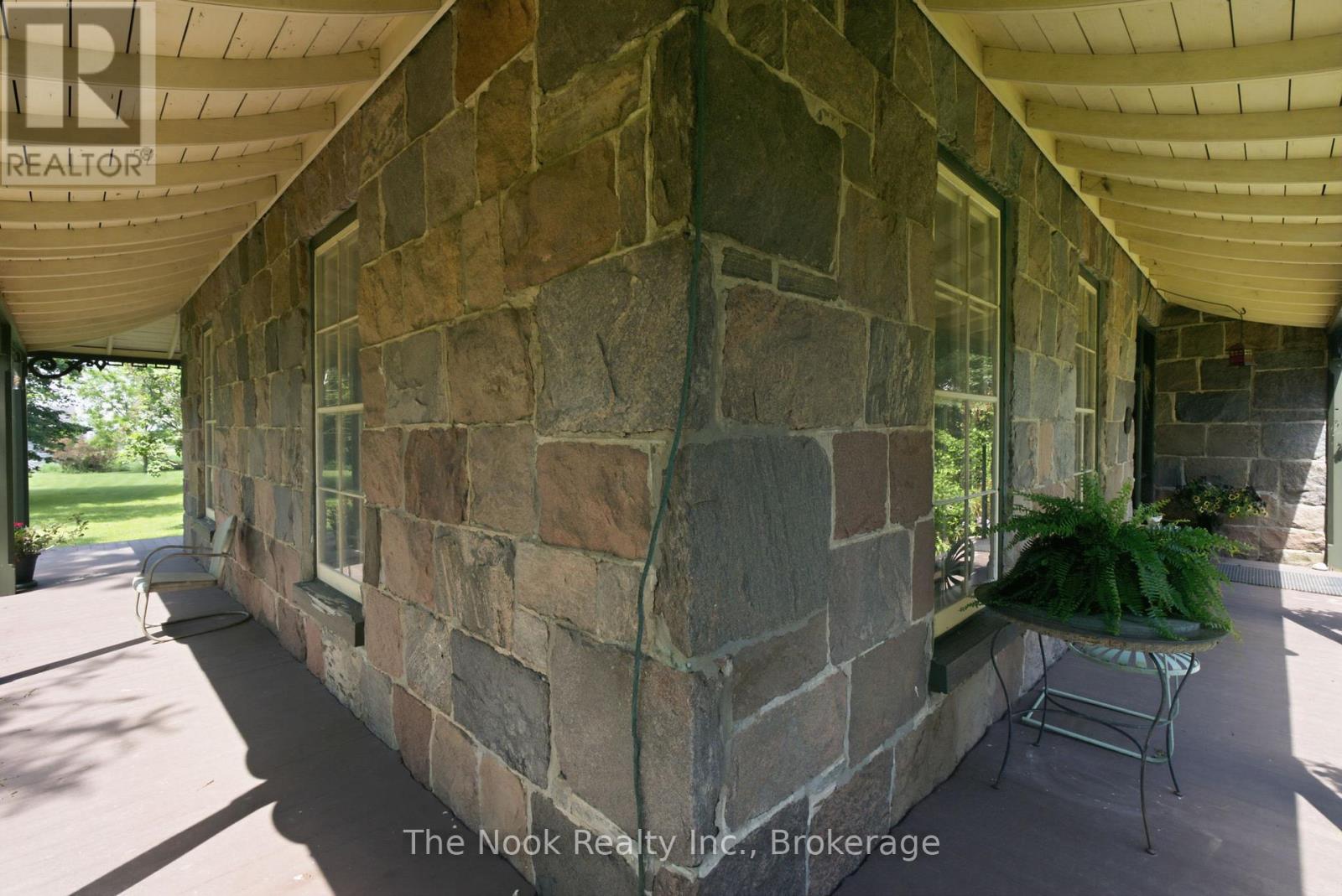 6720 Jewel Road Property Photo 8