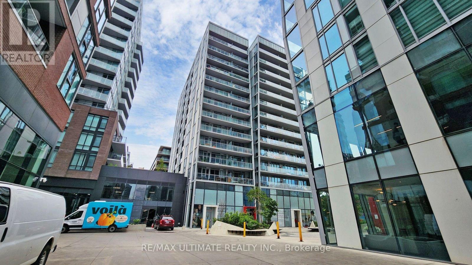 505 - 25 Baseball Place Property Photo 1