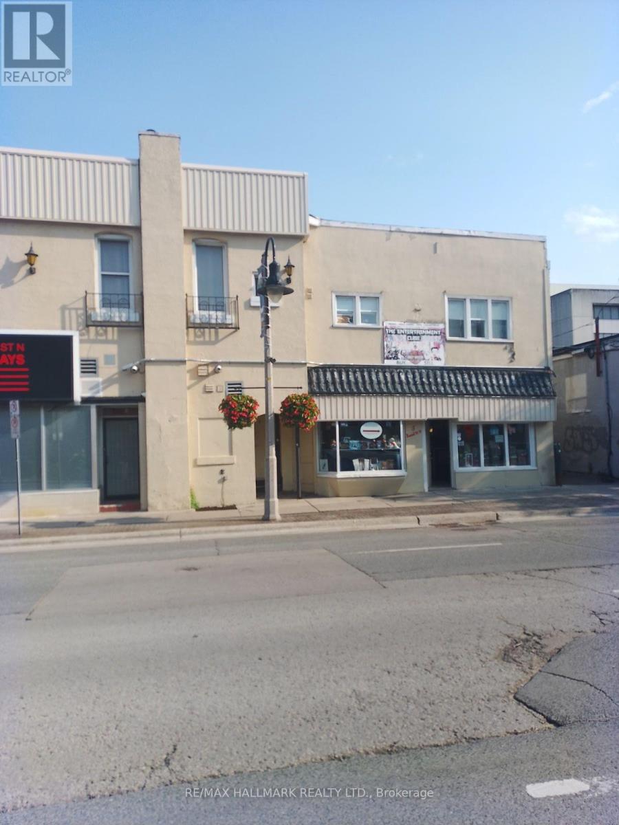 26 Simcoe Street N Property Photo 1