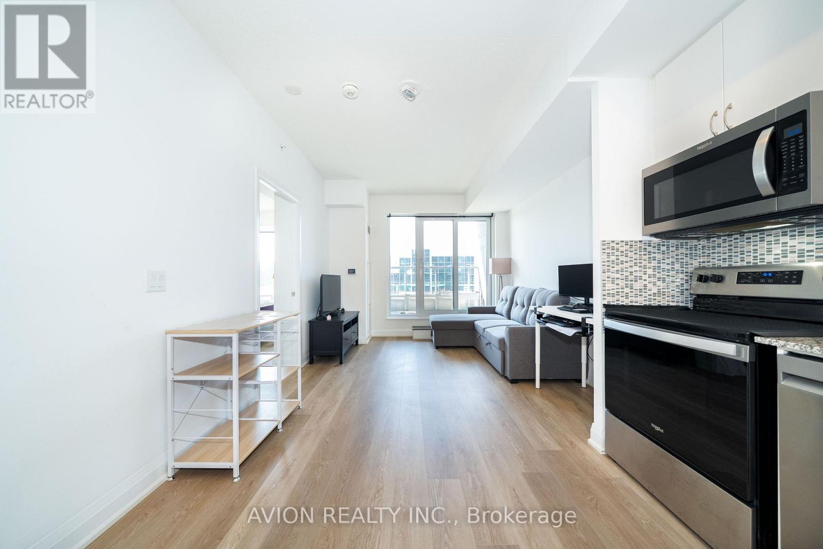 212 - 3220 Sheppard Avenue E Property Photo 5