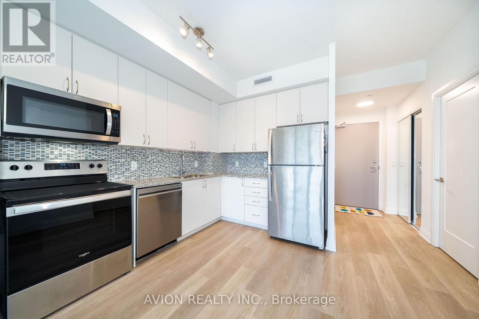 212 - 3220 Sheppard Avenue E Property Photo 6