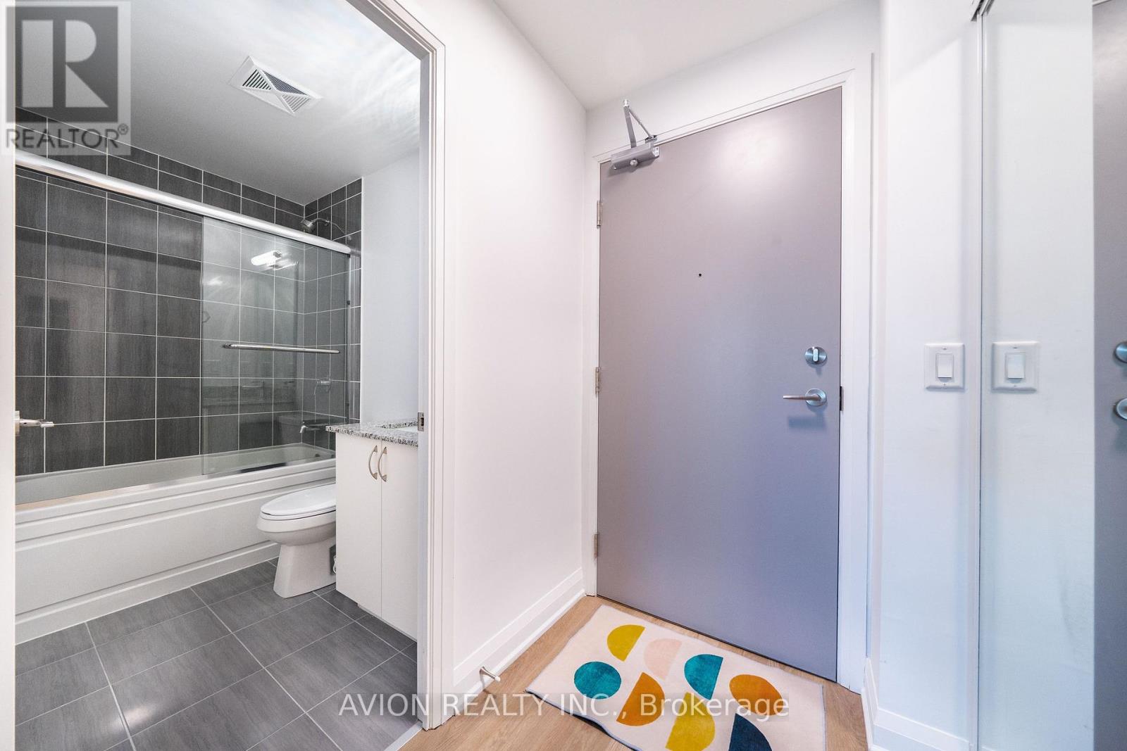 212 - 3220 Sheppard Avenue E Property Photo 7