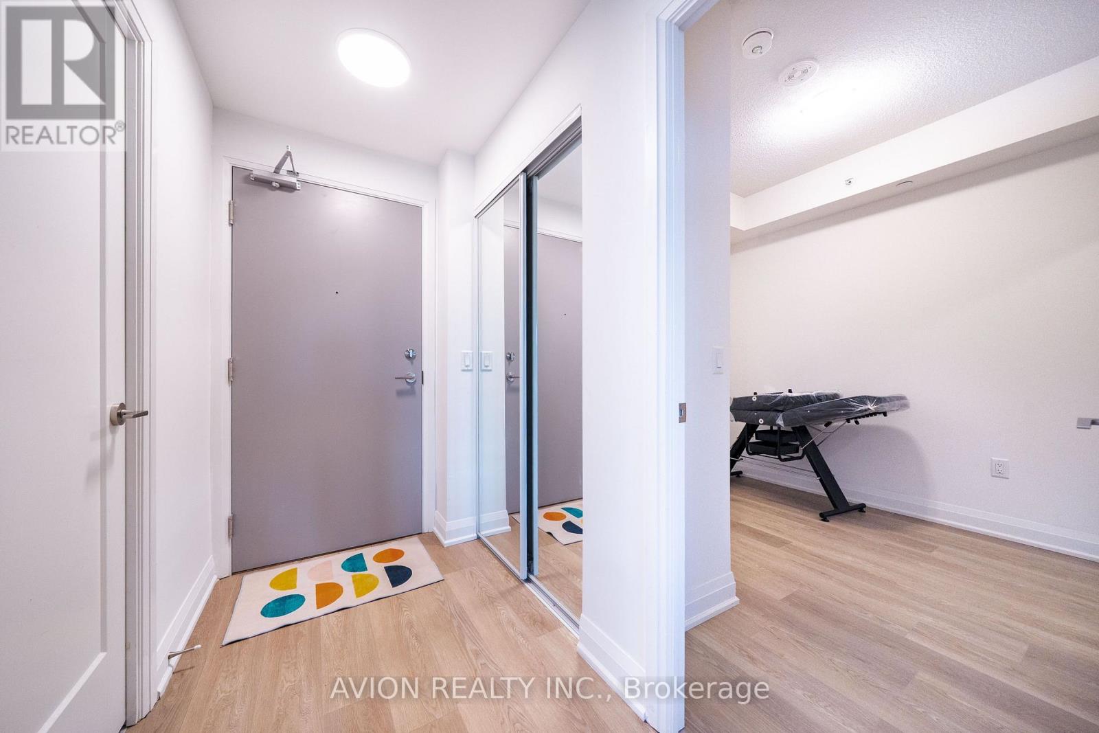 212 - 3220 Sheppard Avenue E Property Photo 8