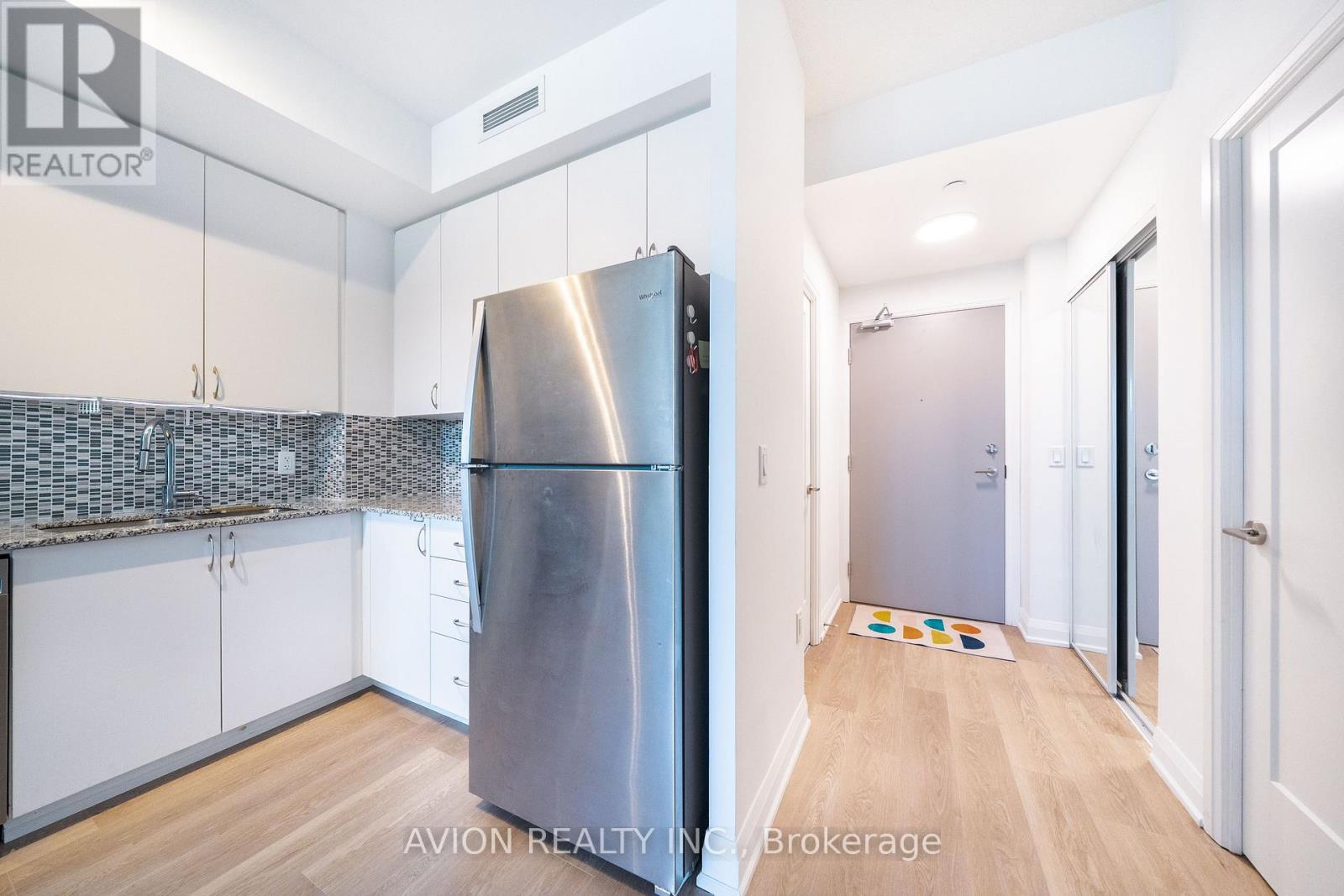 212 - 3220 Sheppard Avenue E Property Photo 10