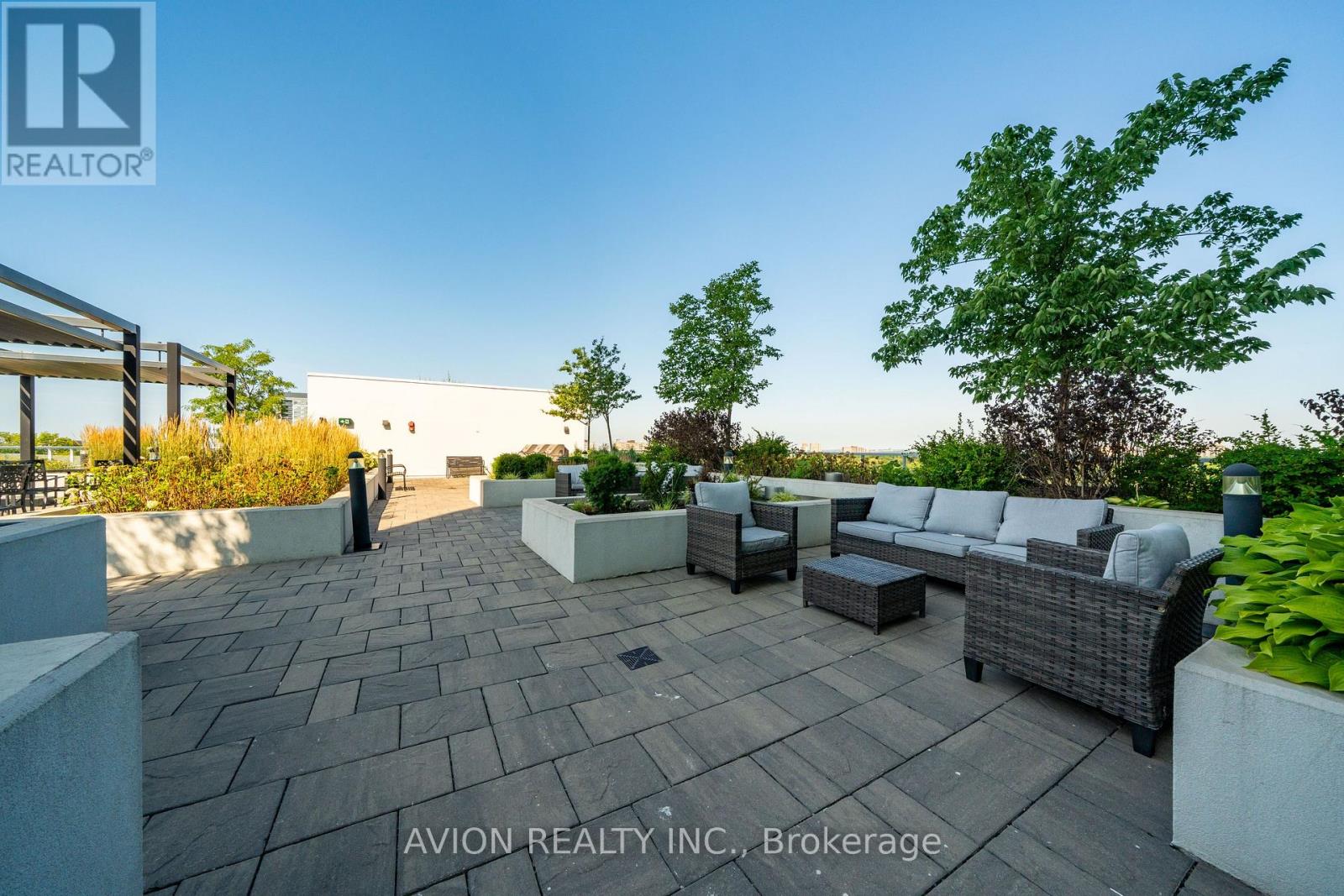212 - 3220 Sheppard Avenue E Property Photo 28