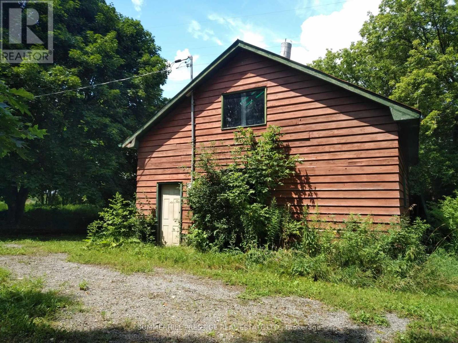 2405 Audley Road N Property Photo 5
