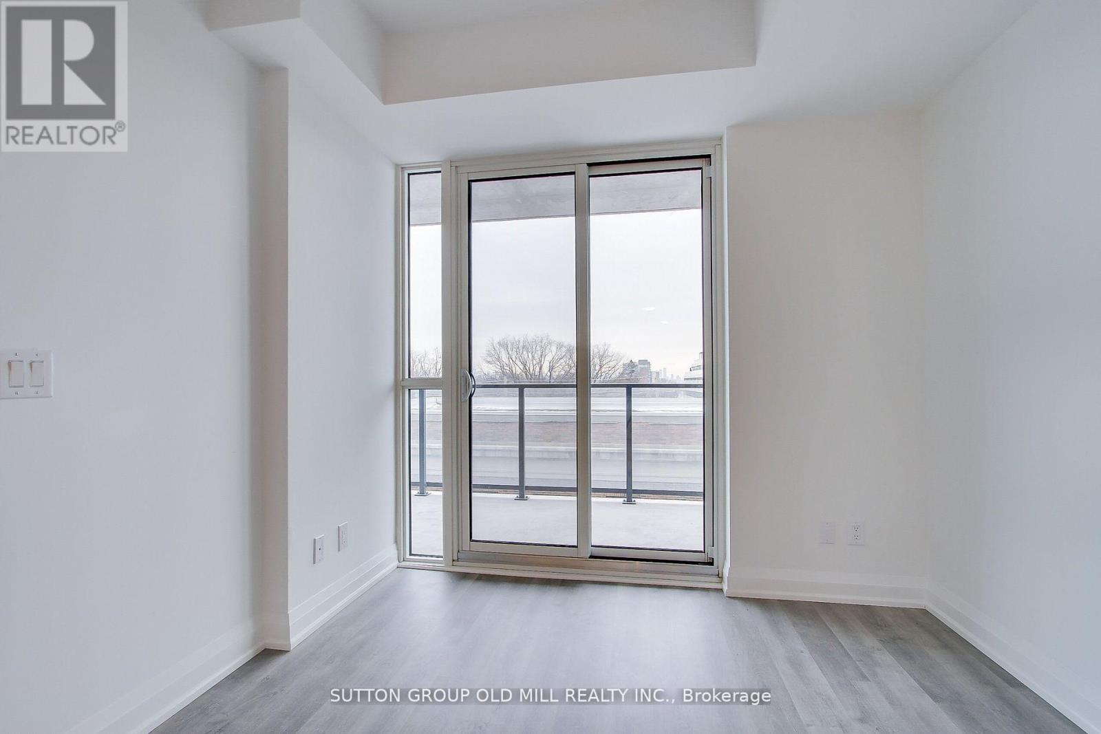 516 - 2369 Danforth Avenue Property Photo 10