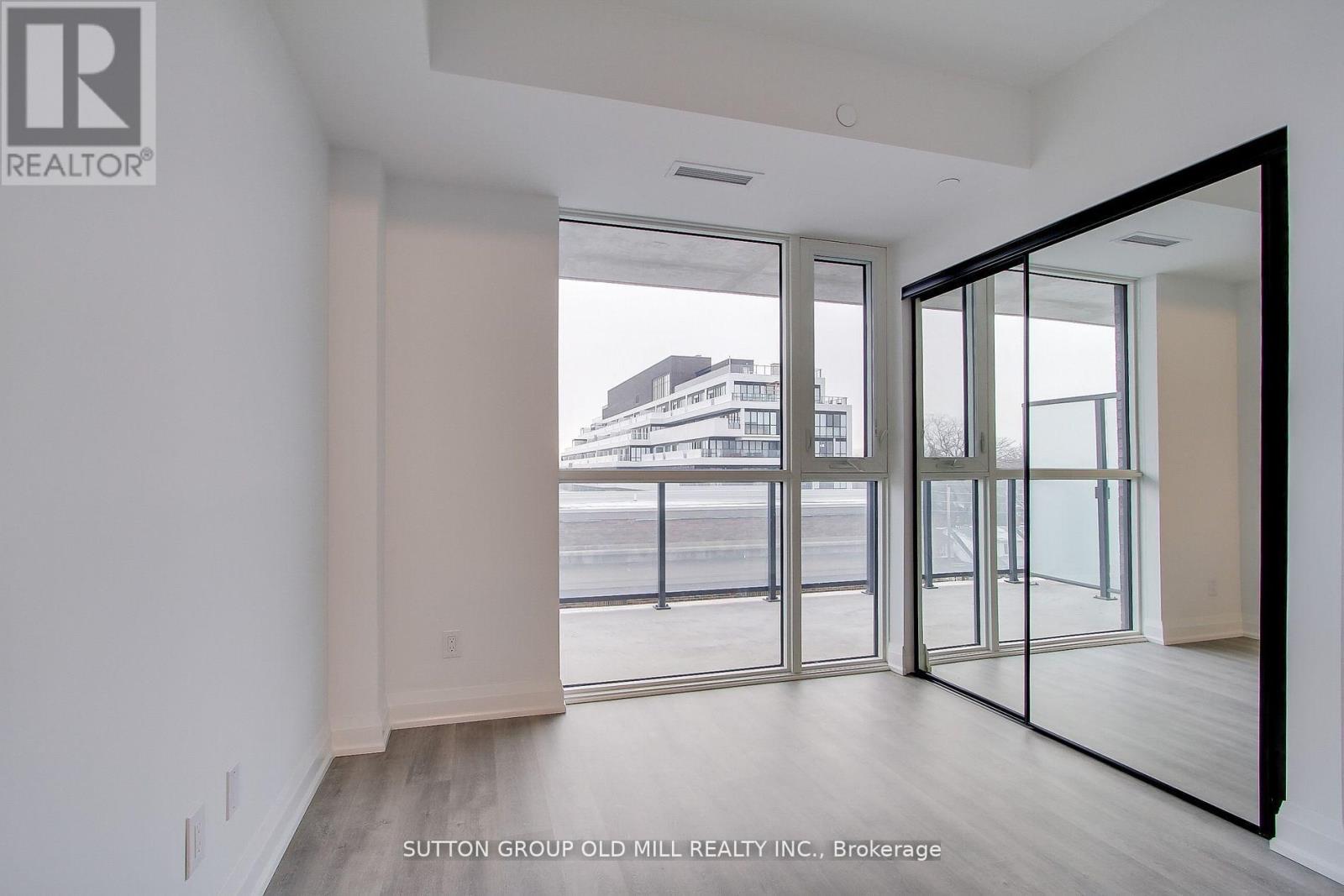 516 - 2369 Danforth Avenue Property Photo 12