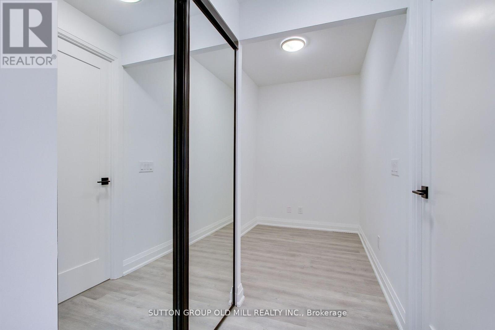 516 - 2369 Danforth Avenue Property Photo 14