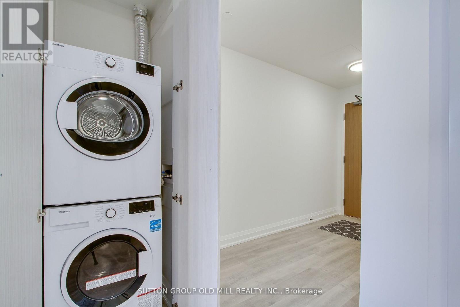 516 - 2369 Danforth Avenue Property Photo 16