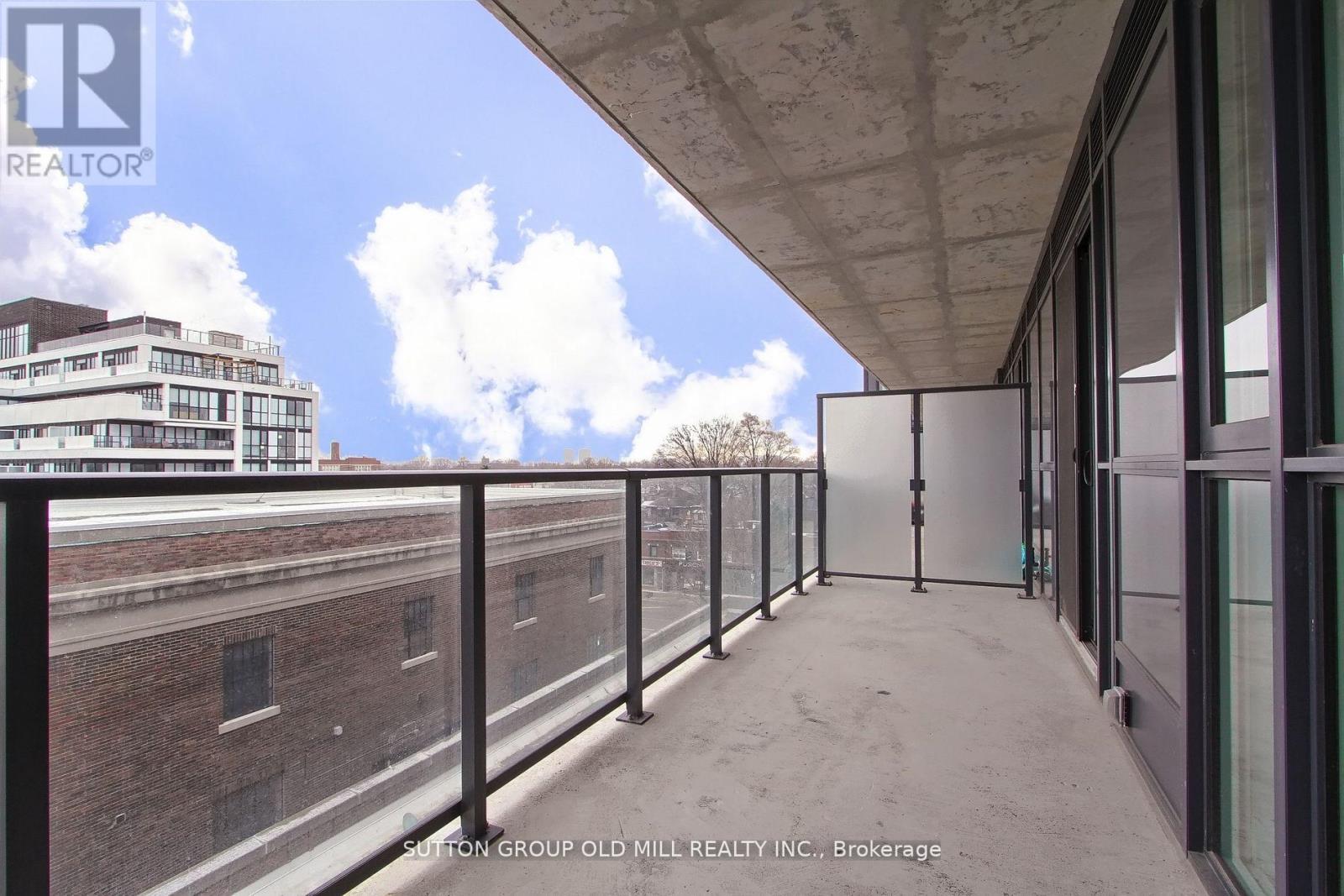 516 - 2369 Danforth Avenue Property Photo 18