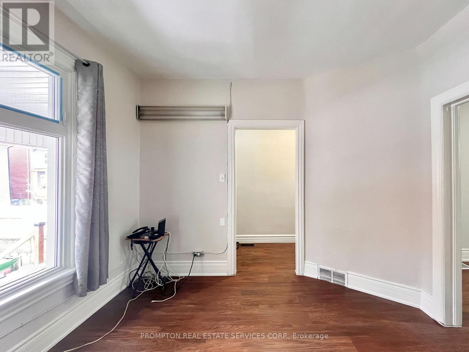 17 Winnifred Avenue Property Photo 5