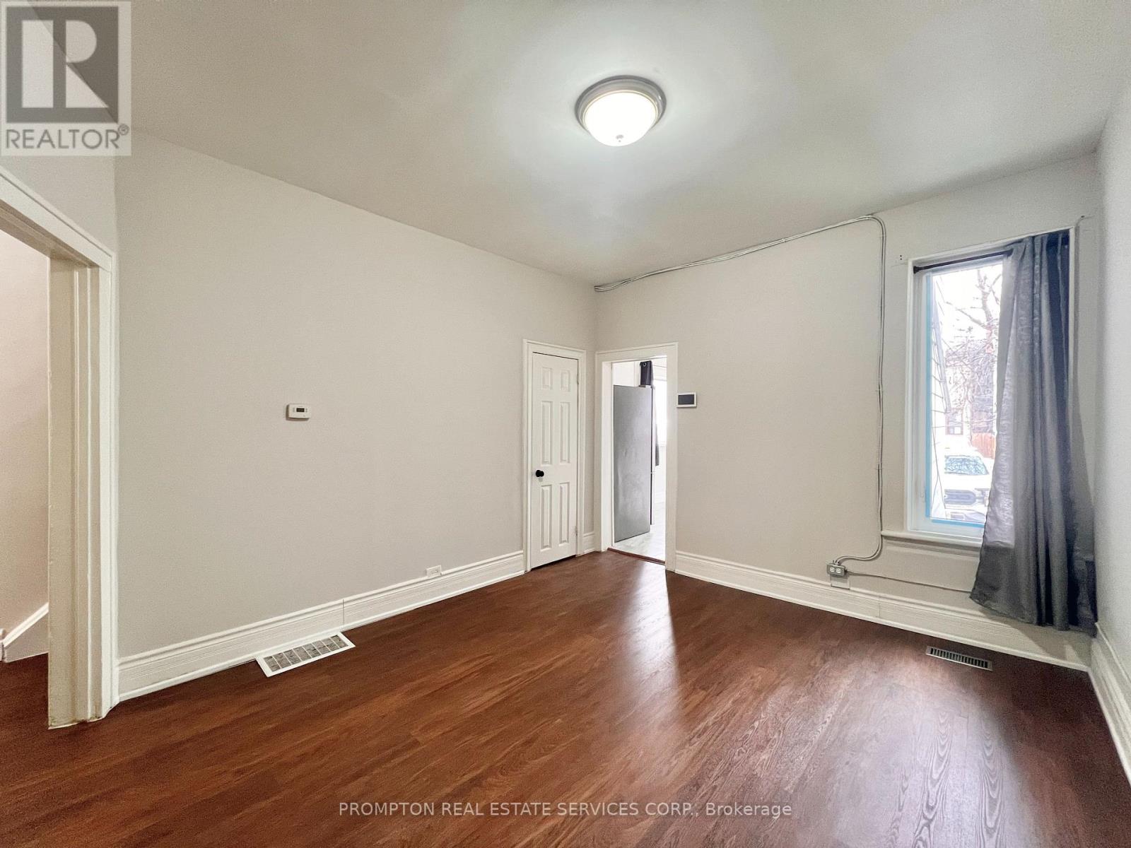 17 Winnifred Avenue Property Photo 8