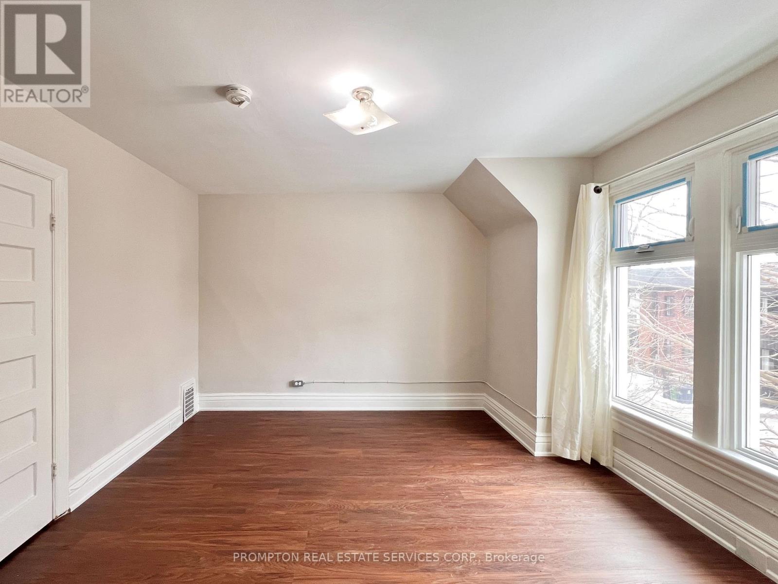 17 Winnifred Avenue Property Photo 27