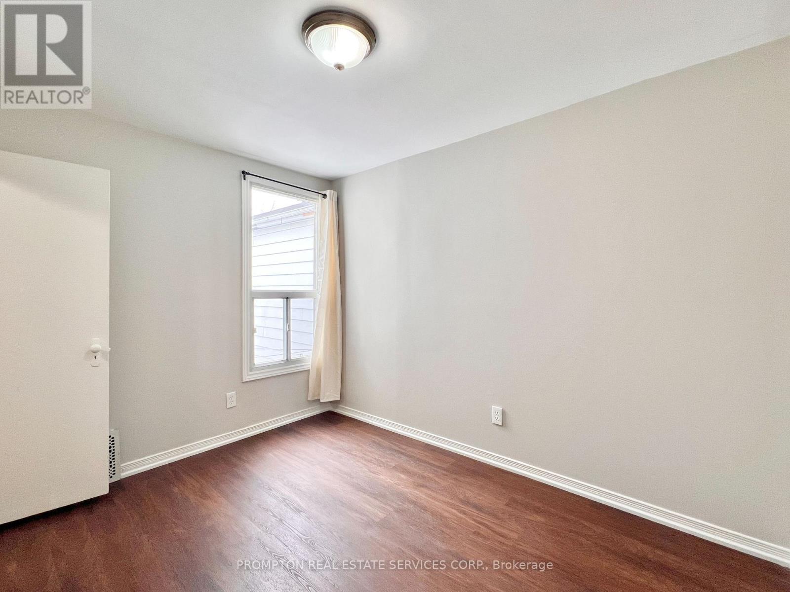 17 Winnifred Avenue Property Photo 33