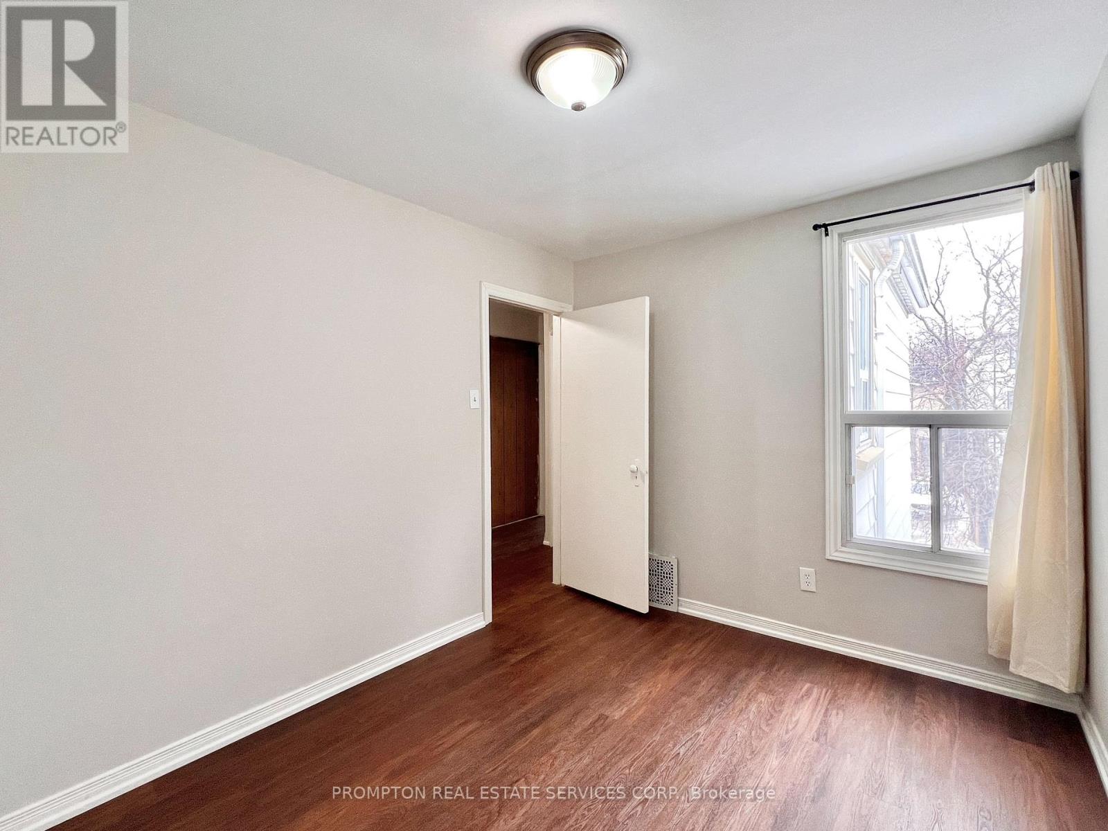 17 Winnifred Avenue Property Photo 34
