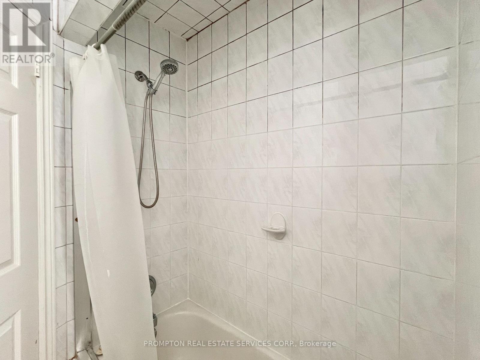 17 Winnifred Avenue Property Photo 37