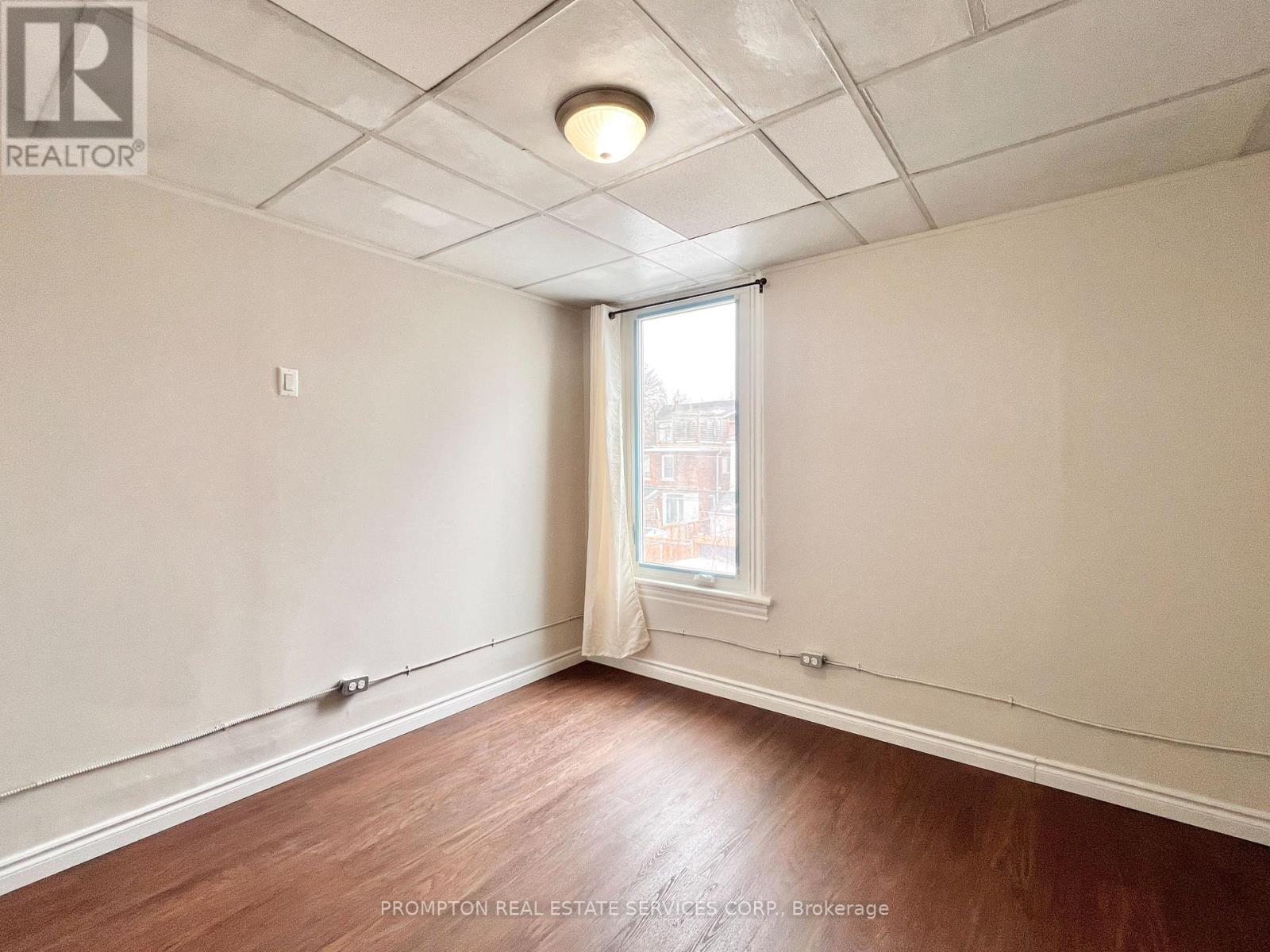 17 Winnifred Avenue Property Photo 39