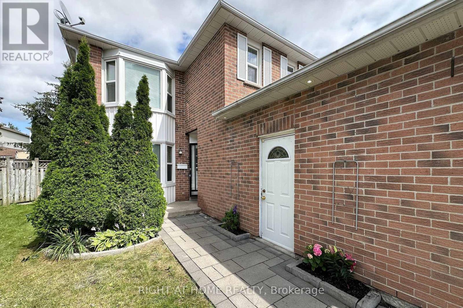 865 Attersley Drive Property Photo 29