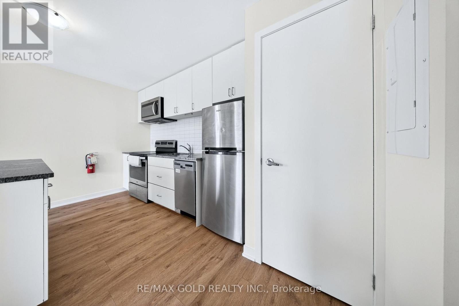 106 - 1780 Simcoe Street N Property Photo 6