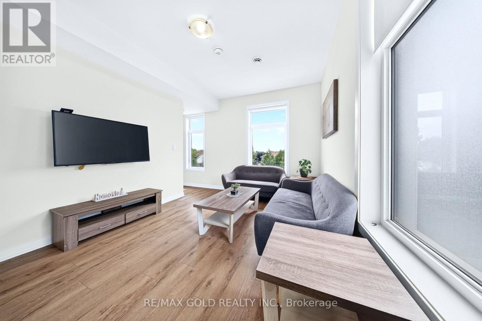 106 - 1780 Simcoe Street N Property Photo 11