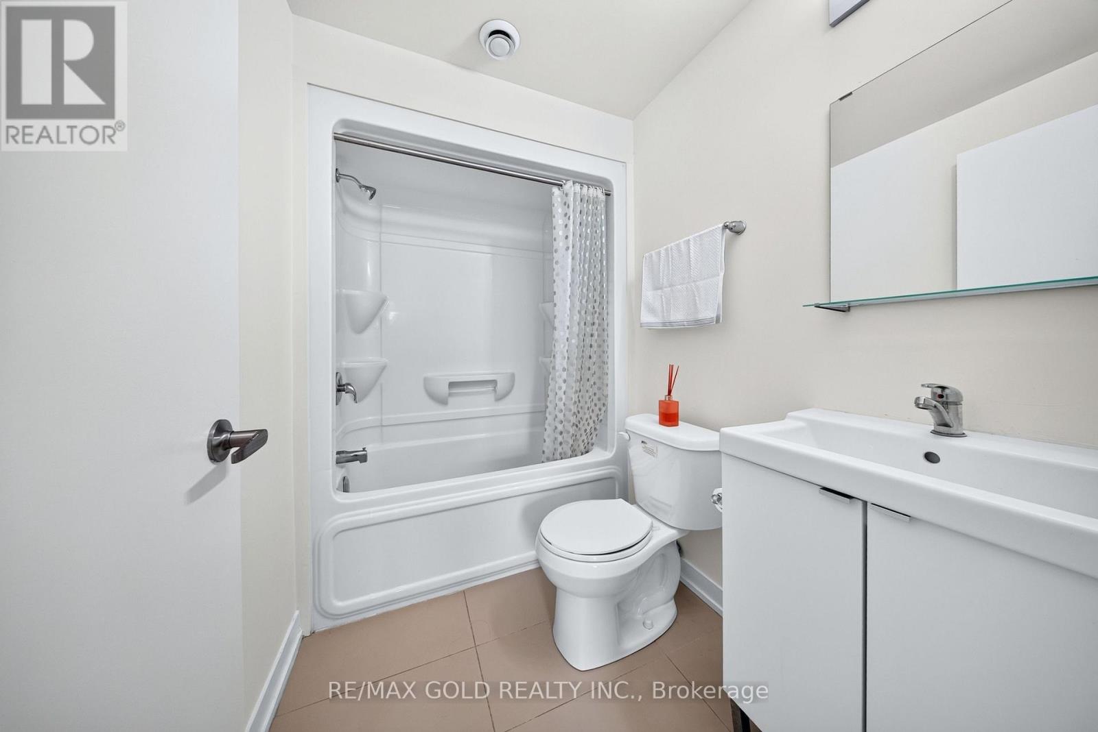 106 - 1780 Simcoe Street N Property Photo 19