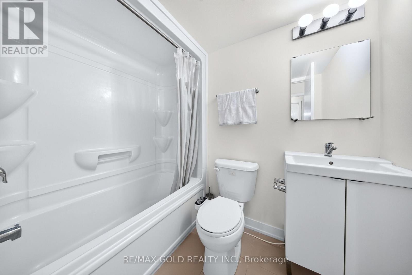 106 - 1780 Simcoe Street N Property Photo 32